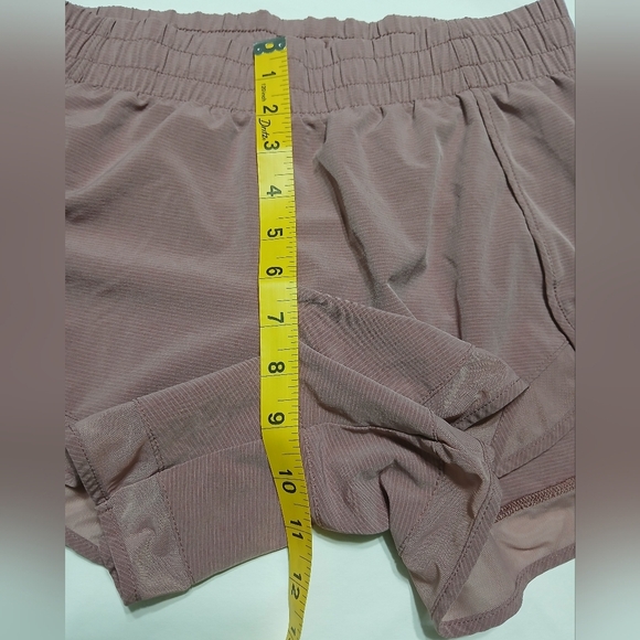 Athleta Women's Mauve Shorts - Picture 4 of 9